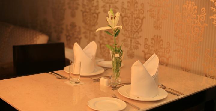 Batra Hotels And Residences Srīnagar Esterno foto