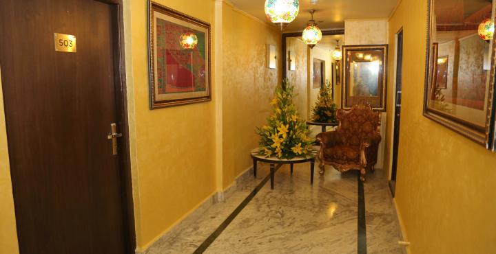 Batra Hotels And Residences Srīnagar Esterno foto